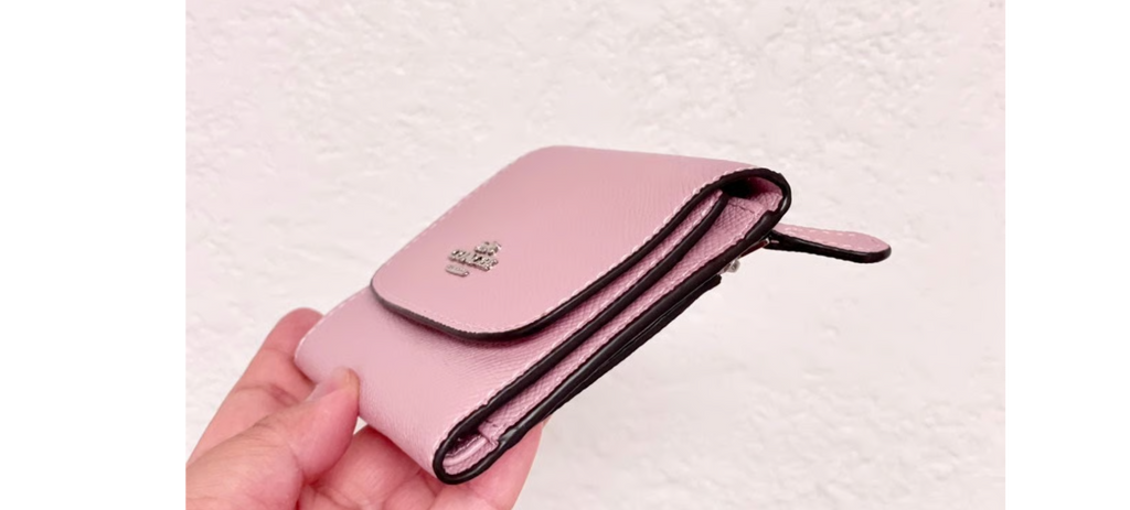 Coach Leather Small Wallet In Pink